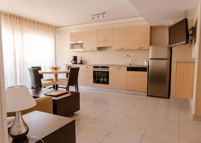 Résidence Châteauneuf Aparthotel Mentone