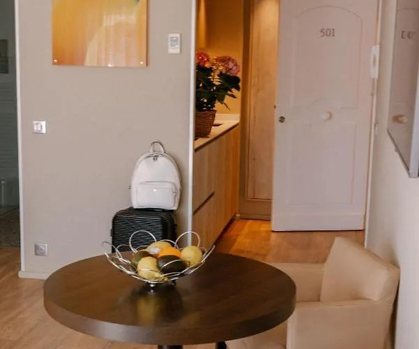 Résidence Châteauneuf 4* Mentone