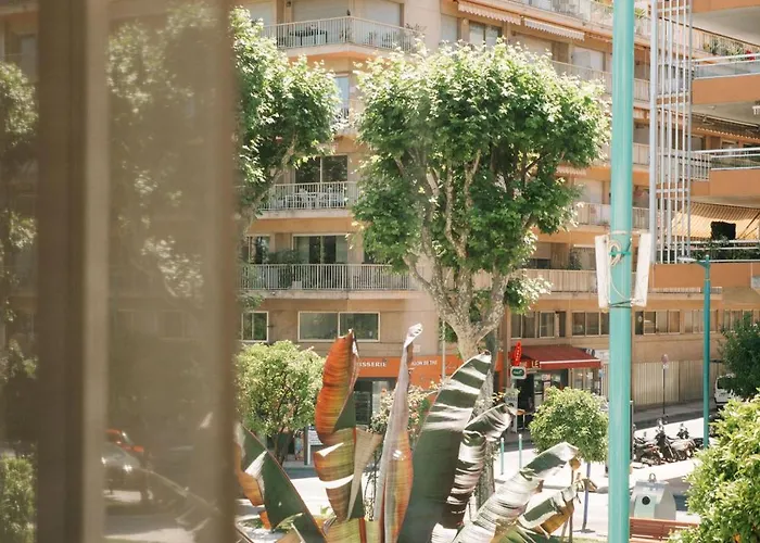 Lägenhetshotell Chateauneuf Menton