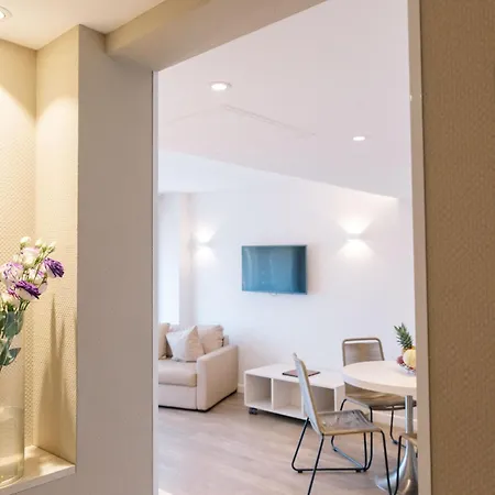 Hotel apartamentowy Chateauneuf Mentona