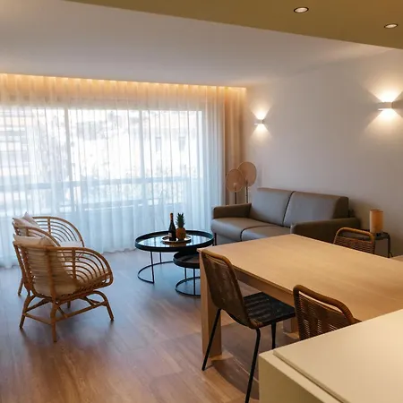 Hotel apartamentowy Chateauneuf 2*