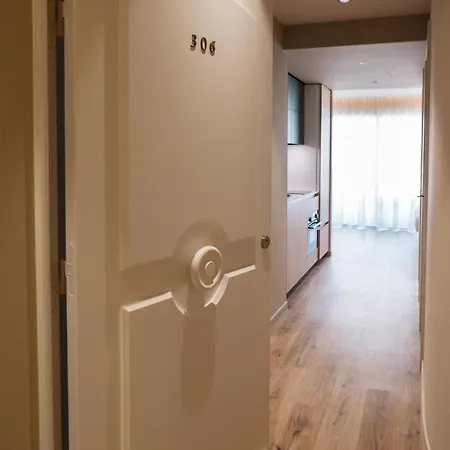 Chateauneuf Ξενοδοχείο με διαμερίσματα 4*